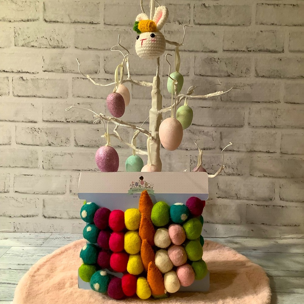 COPY - Bunny Boulevard 6ft. Pom Pom & Carrot Easter Garland